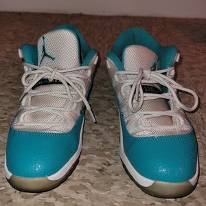 Kids size 3 Jordan's 11